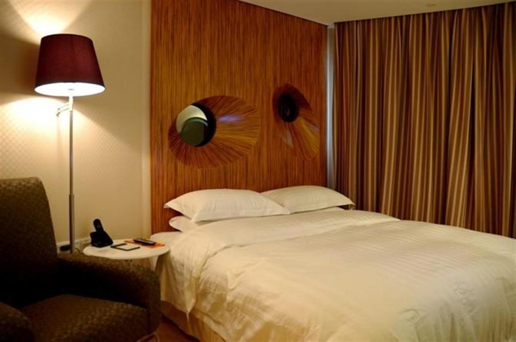 Brook Hotel Hangzhou Bilik gambar